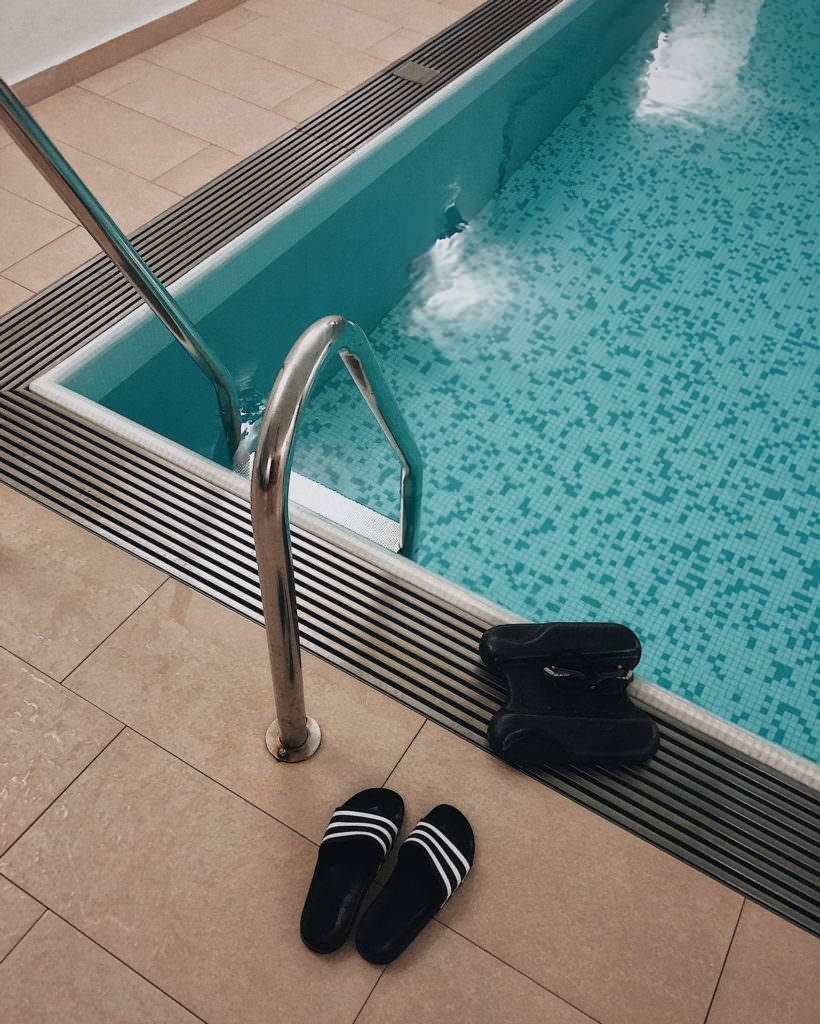 Triathlon - Schwimmbad - Hotel Pool 1